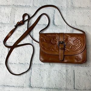 🔹 Patricia Nash Tooled Leather Side Bag
